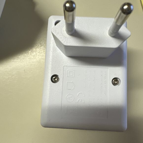 2 - Mifaso iSmart Euro Intl Travel Adapter 6-IN-1 Outlet Extender USB NEW - Picture 3 of 5